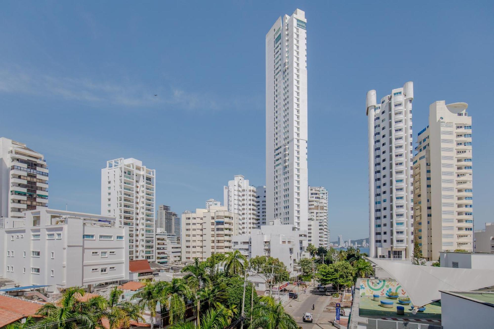 Habitación en casa particular Habitación Doble Baño Privado Cerca Al Mar Y Bahia *