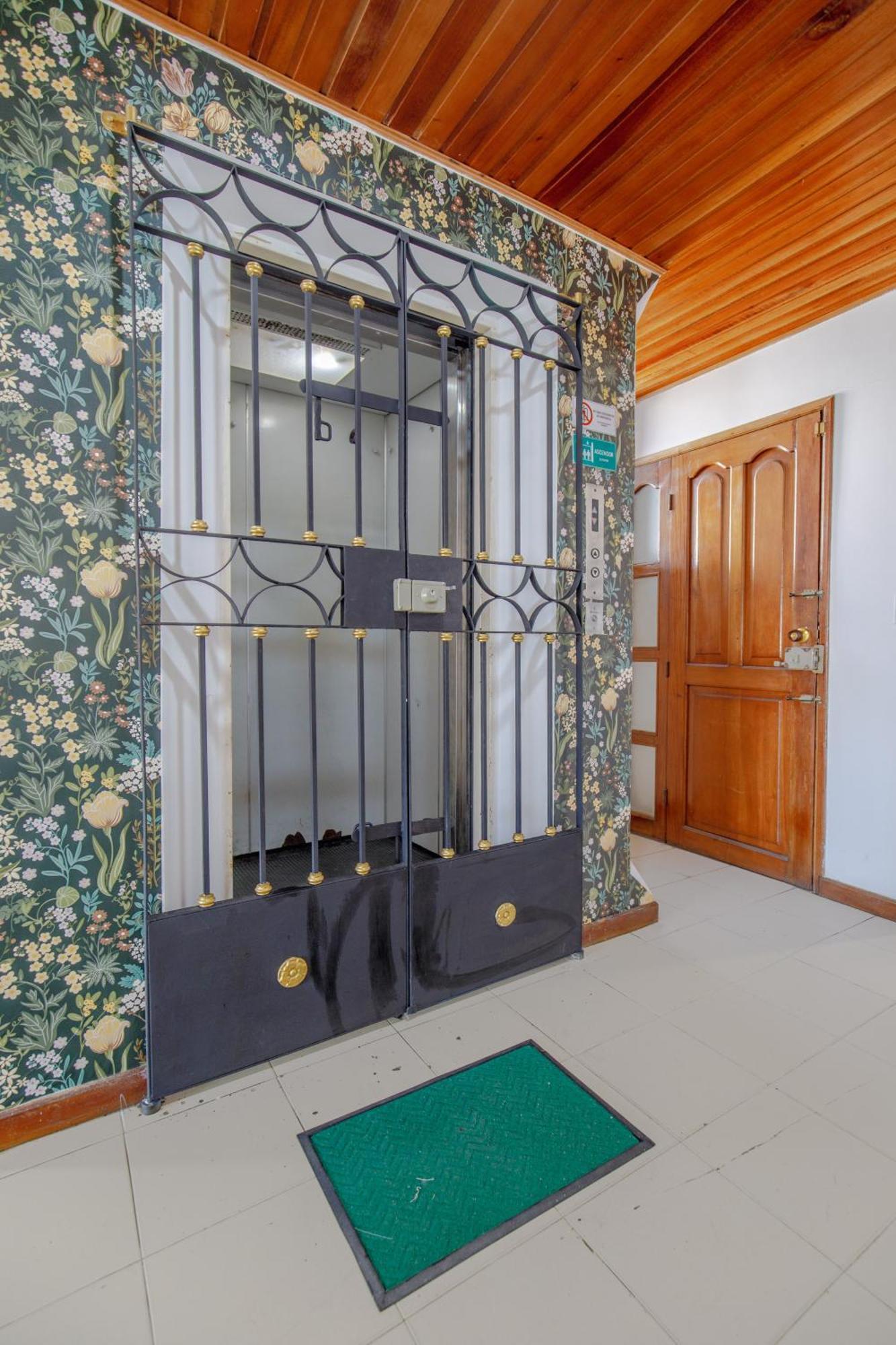 Habitación Doble Baño Privado Cerca Al Mar Y Bahia Habitación en casa particular *