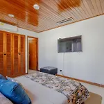 Habitación doble baño privado cerca al mar y bahia