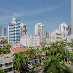 Habitación doble baño privado cerca al mar y bahia