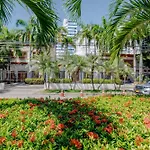 Habitación doble baño privado cerca al mar y bahia